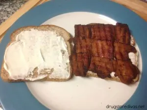 Looking for your new favorite sandwich. Check out this Bacon Spinach And Tomato sandwich from www.drugstoredivas.net.