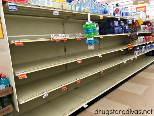 Are you in the path of a hurricane? Get prepared with this Hurricane Preparedness Checklist from www.drugstoredivas.net.