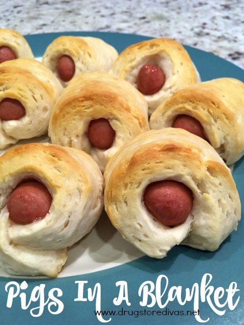 Looking for the perfect party appetizer? Make these pigs in a blanket from www.drugstoredivas.net.