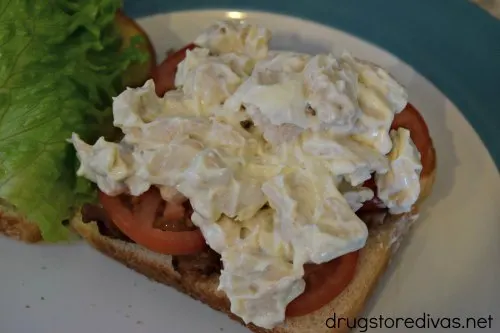 Looking for an amazing sandwich? Check out this Chicken Salad BLT from www.drugstoredvas.net.