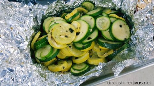 18 ways to use summer squash and zucchini If you're grilling, be sure to add a healthy side with these Foil-Packet Grilled Vegetables from www.drugstoredivas.net.