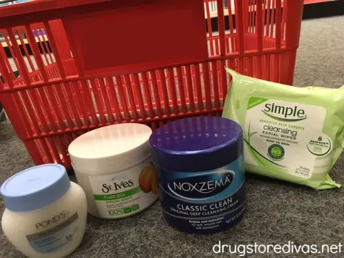 #ad Is the winter weather taking a toll on your skin? No worries. Check out this Simple Winter Skin Routine from www.drugstoredivas.net. #RefreshSkinRoutine