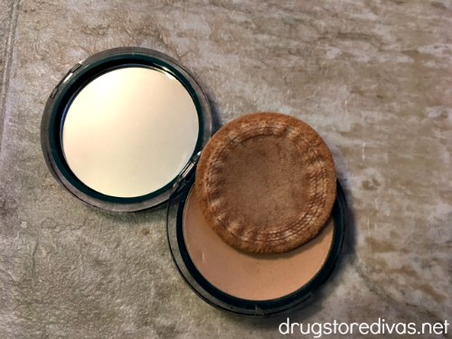 Don't leave spring cleaning to your house. Spring clean your makeup too. Get Spring Cleaning Tips For Your Makeup Products from www.drugstoredivas.net.