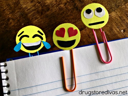 Send your kids back to school with smiles on their faces when you make these DIY Emoji Paper Clips. Get the tutorial at www.drugstoredivas.net.