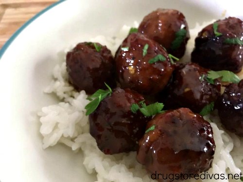 Spice up your life with these Jalapeno Jelly Meatballs. Get the recipe at www.drugstoredivas.net.