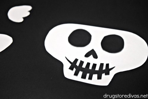 This DIY Card Stock Skeleton is adorable -- and easy to make. Get the directions at www.drugstoredivas.net.