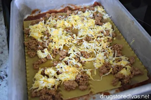 Want a fun dinner recipe? Try this Taco Lasagna from www.drugstoredivas.net.
