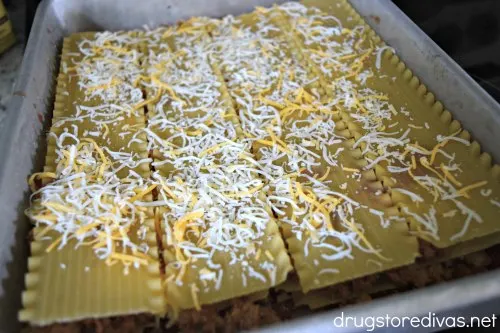 Want a fun dinner recipe? Try this Taco Lasagna from www.drugstoredivas.net.