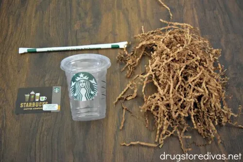 This DIY Starbucks Gift Card Coffee Cup Holder is a perfect way to give a gift card without just sticking it in a card. Get the tutorial on www.drugstoredivas.net.