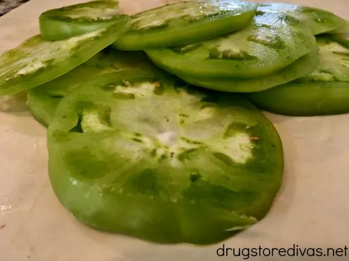 Fried green tomatoes are good, but Baked Fried Green Tomatoes are better. Get the recipe at www.drugstoredivas.net.