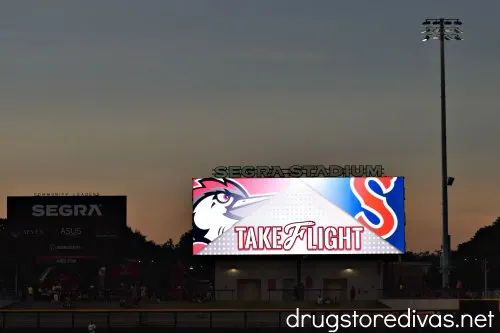 Professional baseball has hit Fayeteville, NC. Check out the Woodpeckers -- and find out everything you need to know about a Fayetteville Woodpeckers game at www.drugstoredivas.net. #TakeFlight