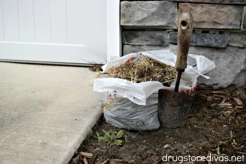 You can upgrade your backyard without spending a ton of money. Find out how in this 7 Frugal Ways To Upgrade Your Backyard post on www.drugstoredivas.net.