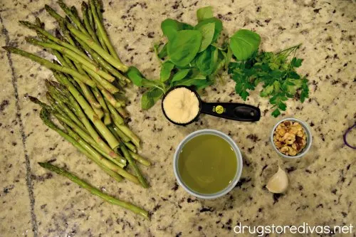 Asparagus Pesto will be your new favorite pasta topping. Find out how to make it at www.drugstoredivas.net.