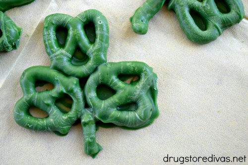 Shamrock Pretzels are a great, festive St. Patrick's Day treat. And they're only 2 Ingredients! Find out how to make them at www.drugstoredivas.net.