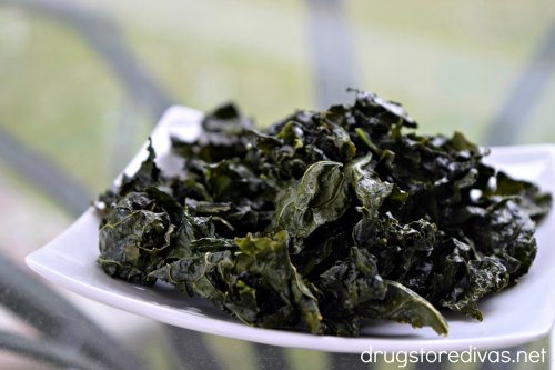 Air Fryer Kale Chips on a plate.
