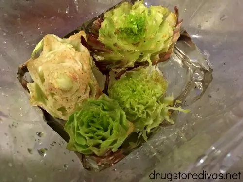 There's a really easy way to regrow lettuce from scraps. Find out how at www.drugstoredivas.net.