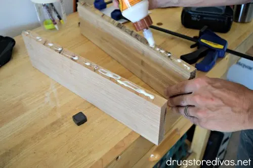 This DIY Wooden Serving Tray is a beautiful craft idea. It's food-safe so you can use it as a cutting board too. Get the tutorial at www.drugstoredivas.net.