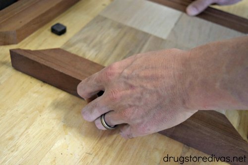 This DIY Wooden Serving Tray is a beautiful craft idea. It's food-safe so you can use it as a cutting board too. Get the tutorial at www.drugstoredivas.net.
