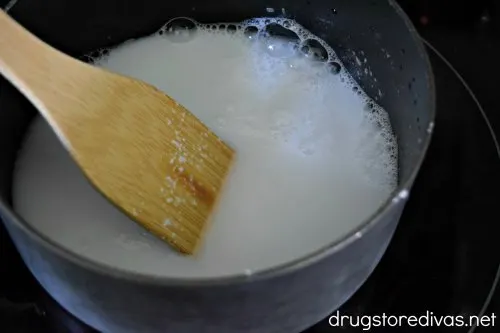 Making Homemade Body Wash from bar soap is so easy. Find out how at www.drugstoredivas.net.