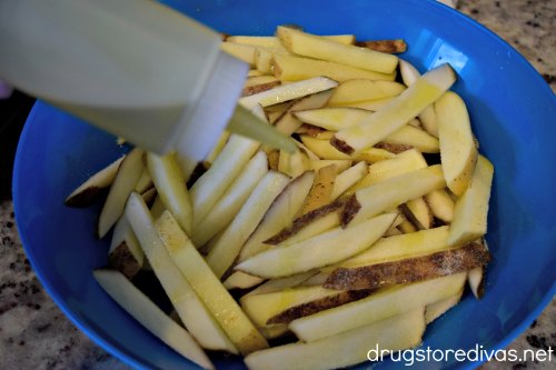 Grilled French Fries are the perfect side dish for burgers. And even better, you don't have to turn on the oven to make them. Find out how to grill French fries on www.drugstoredivas.net.
