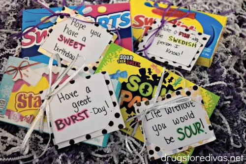 Looking for a sweet birthday gift? Check out this DIY Candy Puns Birthday Gift on www.drugstoredivas.net.