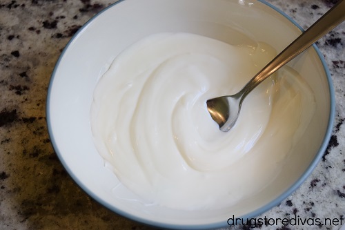 Melted white chocolate in a bowl.