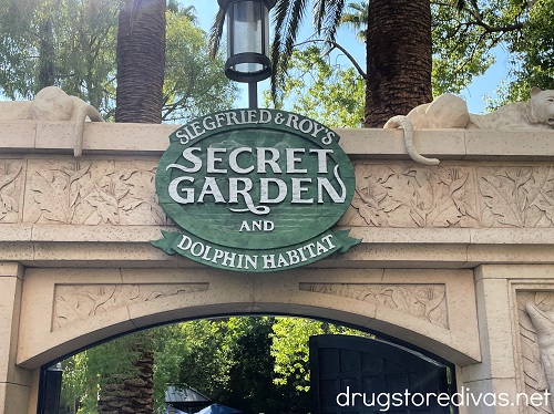 Sign saying Siegfried & Roy's Secret Garden And Dolphin Habitat.