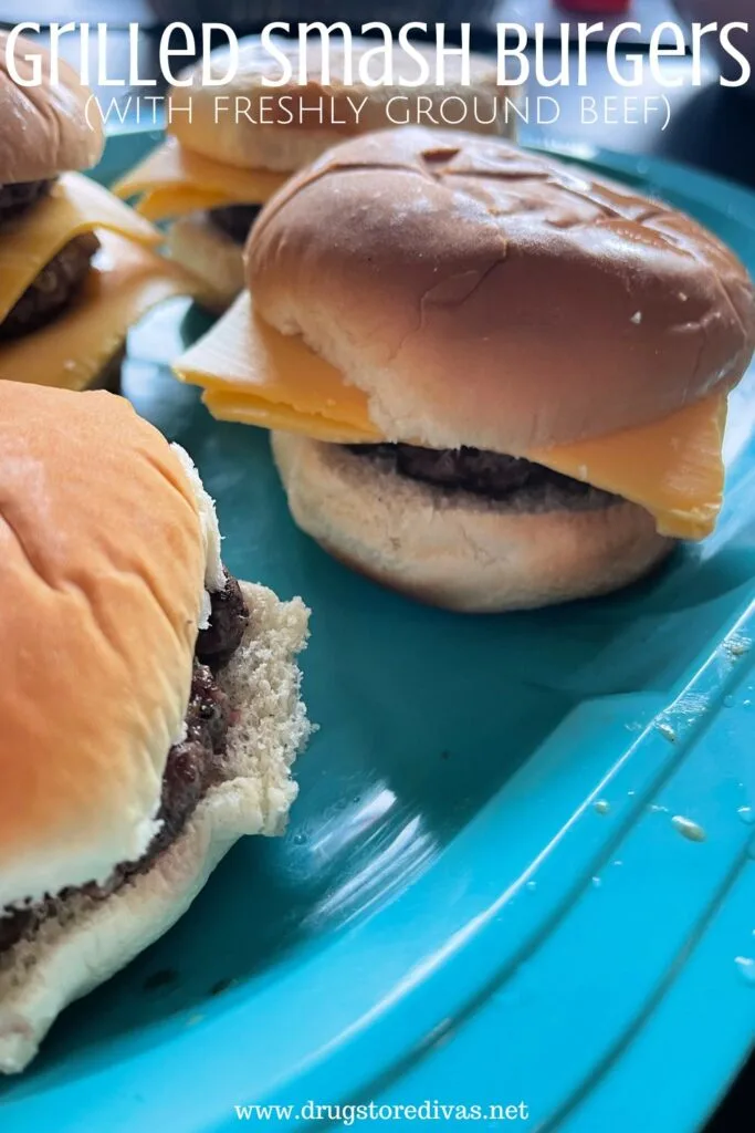 Delicious Smash Burger w/ Cheese Recipe - Food Fidelity