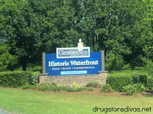 A town sign when you enter the Georgetown South Carolina historic waterfront.