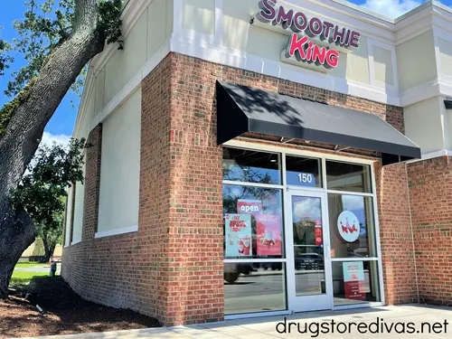 A Smoothie King restaurant.