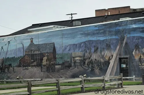 A mural in Toppenish, Washington.