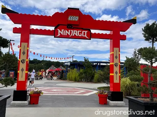 The entrance to Ninjago Land, which looks like a red Japanese pergola, in LEGOLAND.