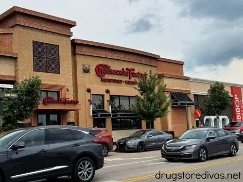 The outside of a Cheesecake Factory restaurant.