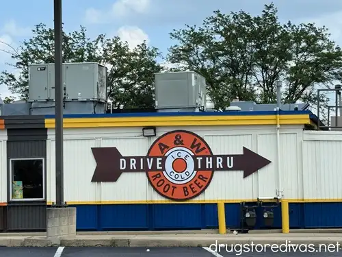 The outside of an A & W Restaurant.
