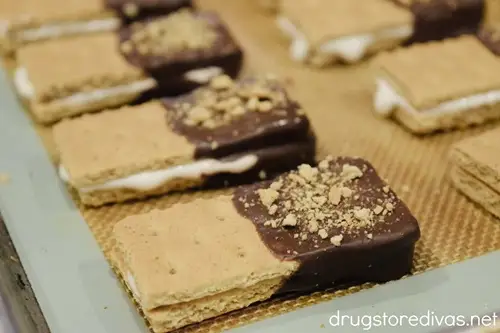 No Bake S'mores Cookies With Marshmallow Fluff cooling on a silicone baking mat.