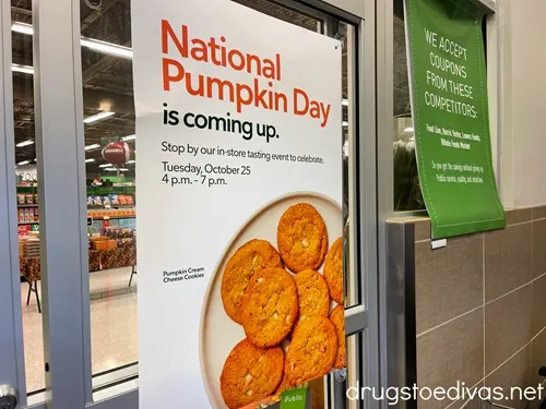 A sign advertising a tasting event at a Publix grocery store for National Pumpkin Day.
