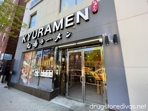 The outside of the Kyuramen restaurant.