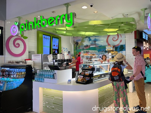 The outside of a Pinkberry frozen yogurt shop.